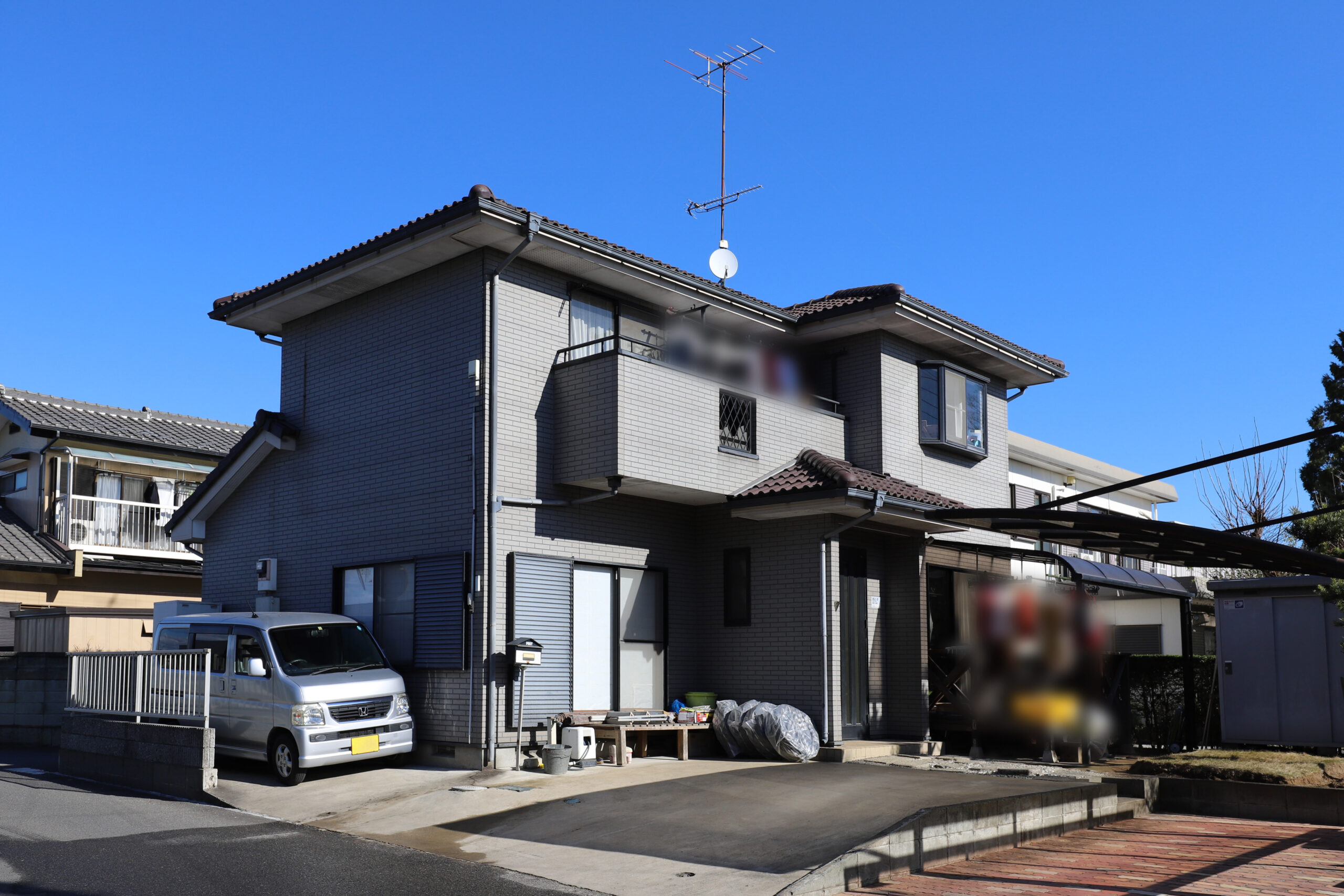 「好きな色」を諦めない。赤いキッチンが映えるLDK